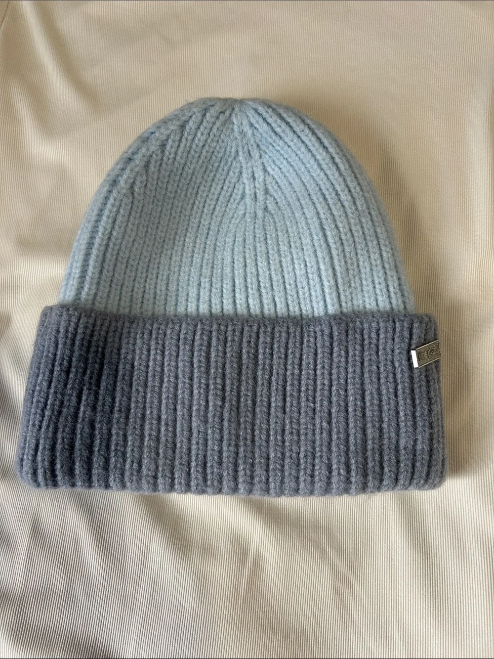 Steve Madden Kids Two-Tone Ribbed Beanie in Light Blue and Gray
